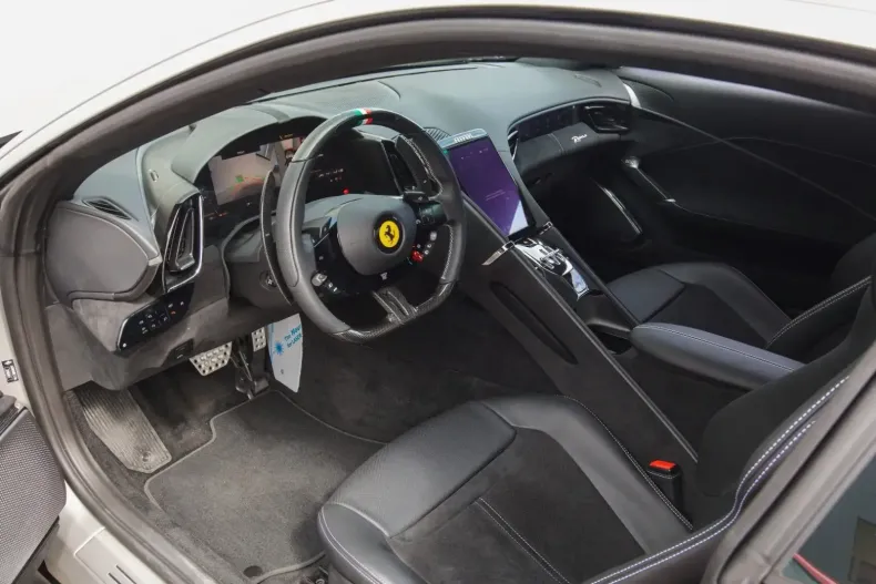 Ferrari Roma din 2023 cu 10.000 km - oferta FER109313 - foto 11