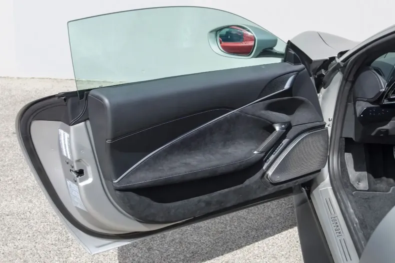 Ferrari Roma din 2023 cu 10.000 km - oferta FER109313 - foto 13