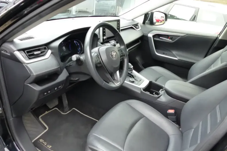 Toyota RAV4 din 2022 cu 73.550 km - oferta TOY109318 - foto 8