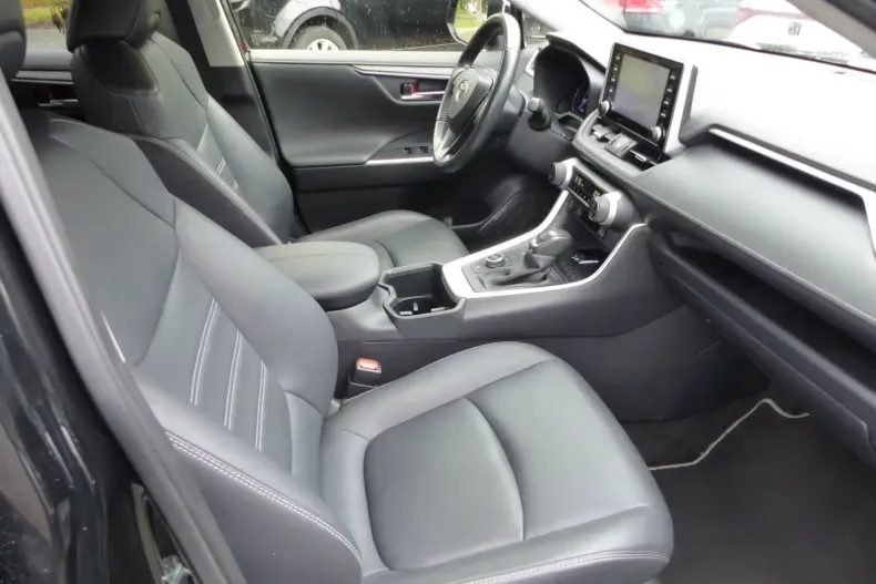 Toyota RAV4 din 2022 cu 73.550 km - oferta TOY109318 - foto 11