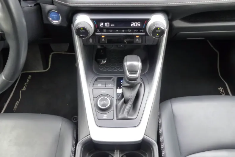 Toyota RAV4 din 2022 cu 73.550 km - oferta TOY109318 - foto 14