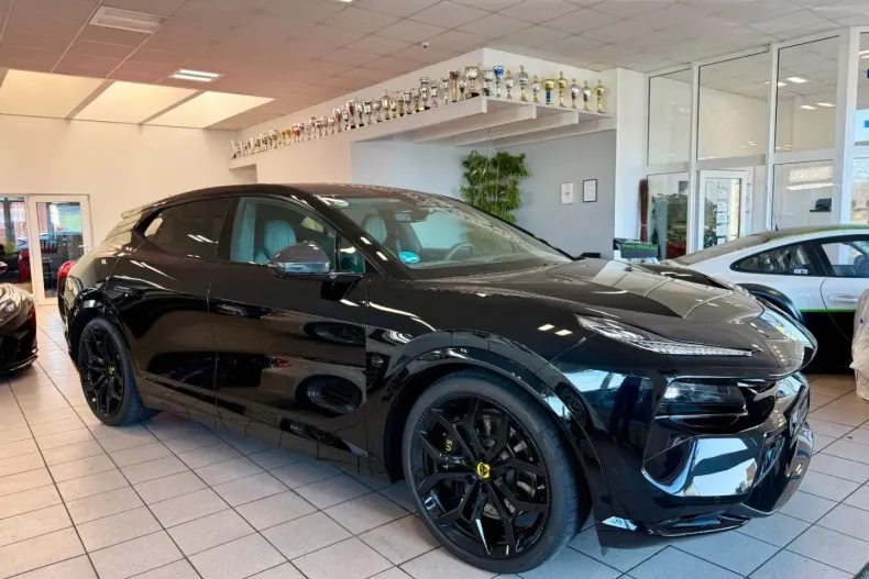 Lotus Eletre din 2023 cu 17.458 km - oferta LOT109341 - foto 3