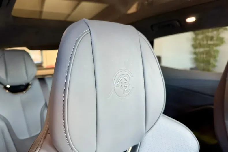 Lotus Eletre din 2023 cu 17.458 km - oferta LOT109341 - foto 8