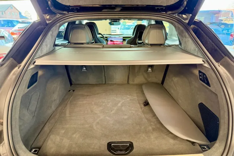 Lotus Eletre din 2023 cu 17.458 km - oferta LOT109341 - foto 12