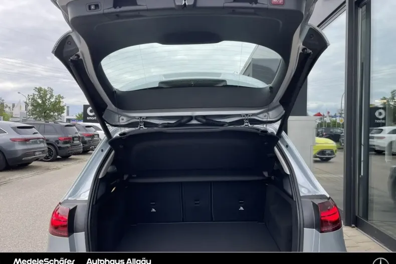 Mercedes-Benz B 200 din 2024 cu 8.982 km - oferta MER109348 - foto 12