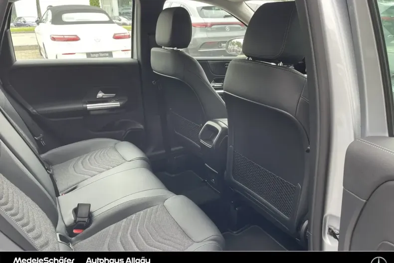 Mercedes-Benz B 200 din 2024 cu 8.982 km - oferta MER109348 - foto 13