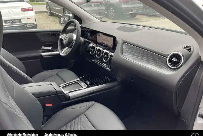 Mercedes-Benz B 200 din 2024 cu 8.982 km - oferta MER109348 - foto 14