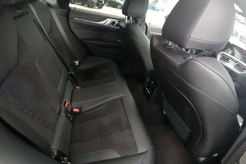 ALPINA B4 din 2023 cu 10.928 km - oferta ALP109352 - foto 11