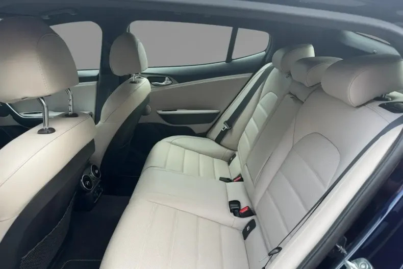 Kia Stinger din 2021 cu 39.714 km - oferta KIA109359 - foto 9