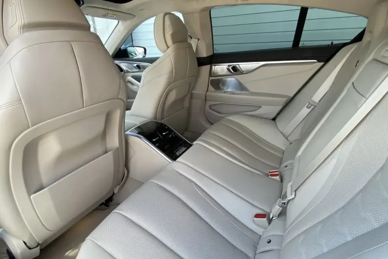 ALPINA B8 din 2024 cu 6.862 km - oferta ALP109360 - foto 8