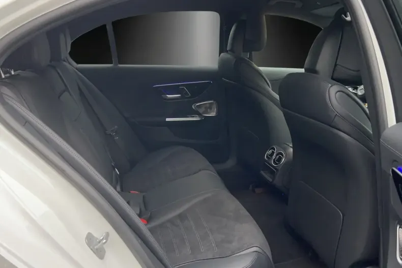 Mercedes-Benz C 220 din 2023 cu 22.500 km - oferta MER109362 - foto 9