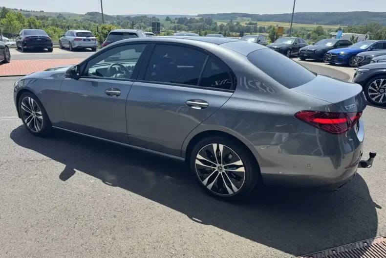 Mercedes-Benz C 300 din 2024 cu 3.950 km - oferta MER109364 - foto 2