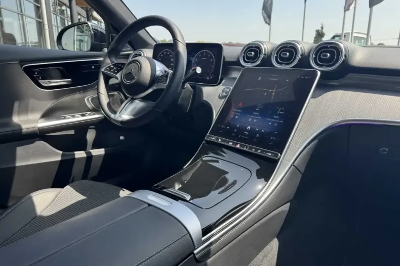 Mercedes-Benz C 300 din 2024 cu 3.950 km - oferta MER109364 - foto 13