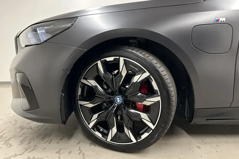 BMW 530 din 2024 cu 2.783 km - oferta BMW109367 - foto 8