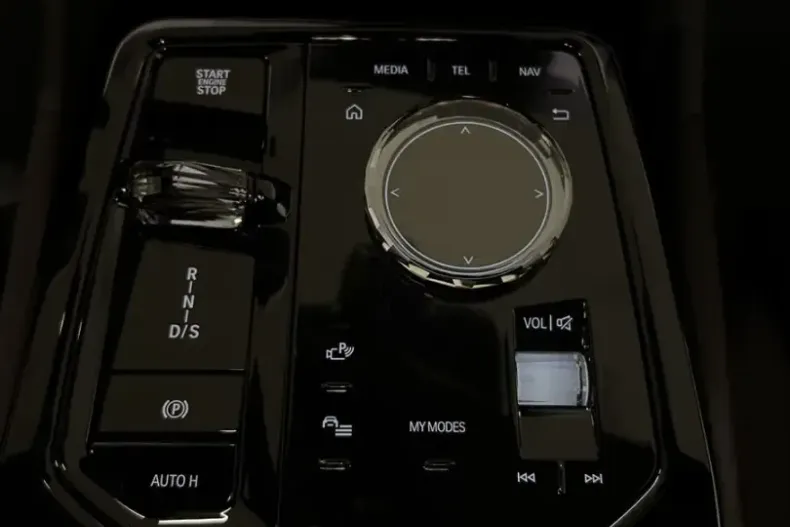 BMW 530 din 2024 cu 2.783 km - oferta BMW109367 - foto 18