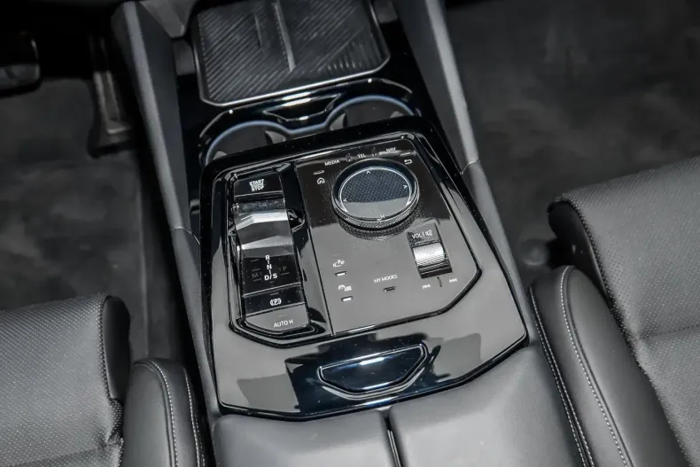 BMW 520 din 2024 cu 25.823 km - oferta BMW109368 - foto 11