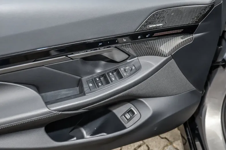 BMW 520 din 2024 cu 25.823 km - oferta BMW109368 - foto 14