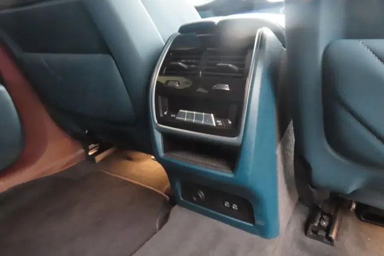 BMW XM din 2024 cu 13.615 km - oferta BMW109373 - foto 15