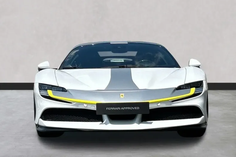 Ferrari SF90 din 2022 cu 5.750 km - oferta FER109374 - foto 2