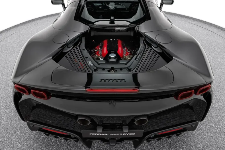 Ferrari SF90 din 2024 cu 2.600 km - oferta FER109378 - foto 24