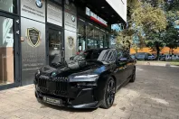 BMW 750 din 2023 cu 4.500 km - oferta BMW109381 - foto 1