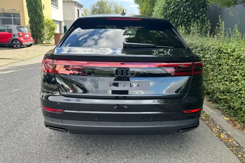 Audi Q8 din 2025 cu 10 km - oferta AUD109383 - foto 4