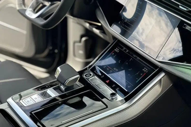 Audi Q8 din 2025 cu 10 km - oferta AUD109383 - foto 9