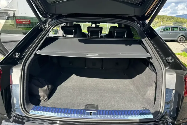 Audi Q8 din 2025 cu 10 km - oferta AUD109383 - foto 15