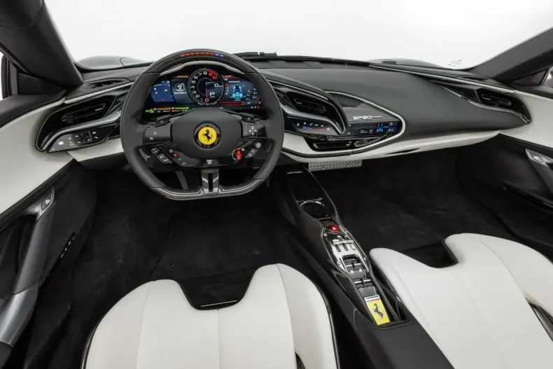 Ferrari SF90 din 2024 cu 2.600 km - oferta FER109388 - foto 12