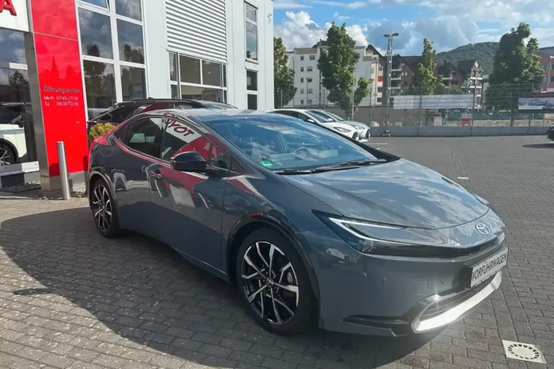 Toyota Prius din 2024 cu 6.000 km - oferta TOY109395 - foto 3