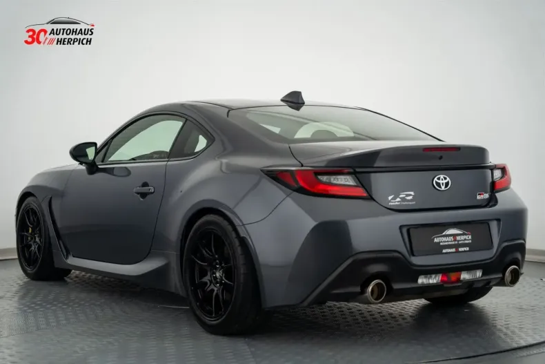 Toyota GR86 din 2023 cu 7.177 km - oferta TOY109396 - foto 3