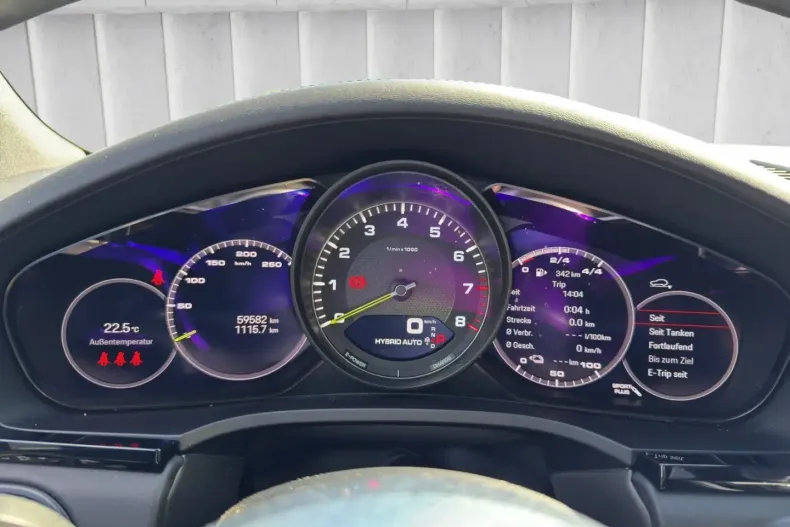 Porsche Cayenne din 2022 cu 68.502 km - oferta POR109398 - foto 11