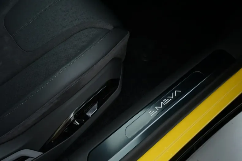 Lotus Emeya din 2024 cu 14.970 km - oferta LOT109404 - foto 13