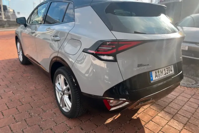 Kia Sportage din 2023 cu 17.987 km - oferta KIA109411 - foto 4