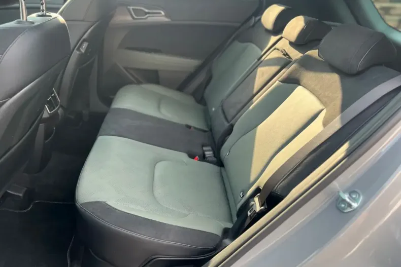 Kia Sportage din 2023 cu 17.987 km - oferta KIA109411 - foto 6