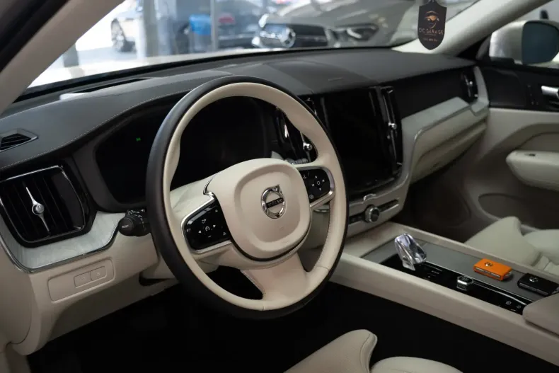 Volvo XC60 din 2024 cu 27.000 km - oferta VOL109413 - foto 9