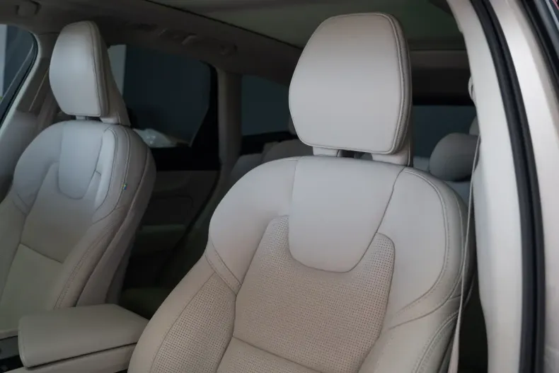 Volvo XC60 din 2024 cu 27.000 km - oferta VOL109413 - foto 10