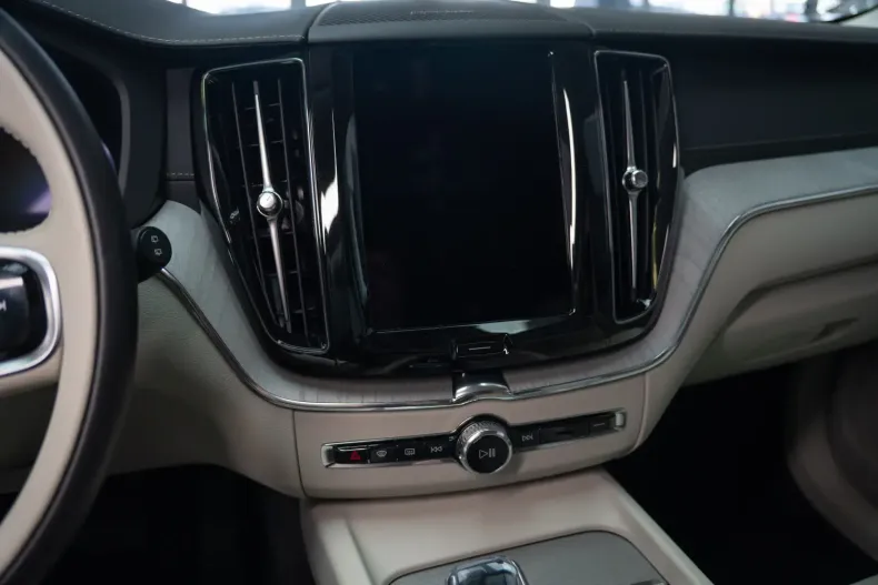 Volvo XC60 din 2024 cu 27.000 km - oferta VOL109413 - foto 14