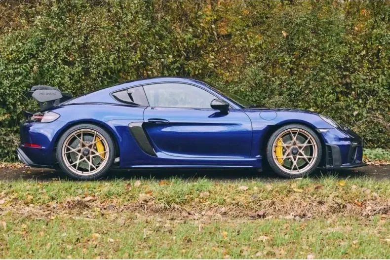 Porsche Cayman din 2023 cu 3.060 km - oferta POR109415 - foto 1