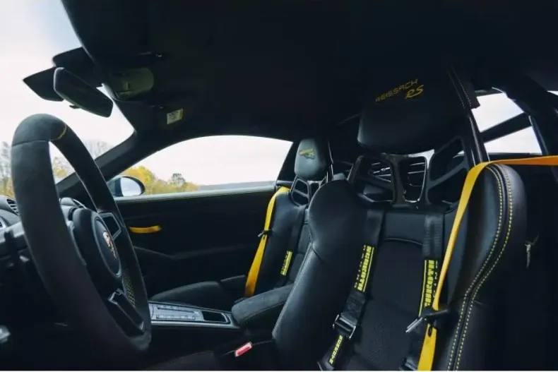 Porsche Cayman din 2023 cu 3.060 km - oferta POR109415 - foto 3