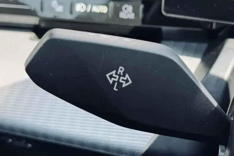 BMW 520 din 2024 cu 25.200 km - oferta BMW109427 - foto 16