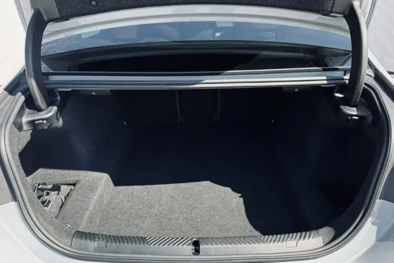 BMW 520 din 2024 cu 25.200 km - oferta BMW109427 - foto 34