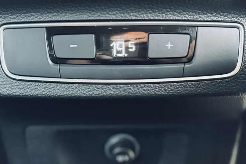 Audi Q5 din 2021 cu 73.500 km - oferta AUD109429 - foto 34