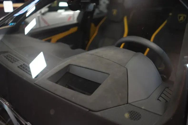 Lamborghini Urus din 2025 cu 50 km - oferta LAM109432 - foto 17