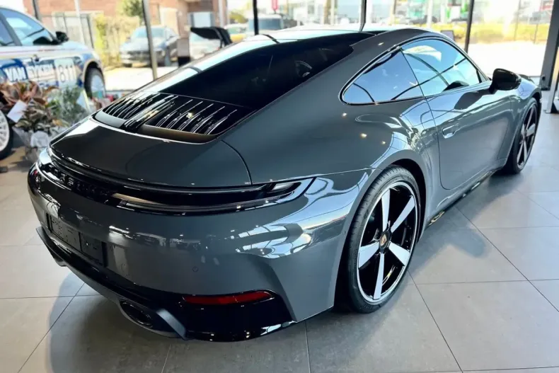 Porsche 911 din 2024 cu 4.700 km - oferta POR109445 - foto 13