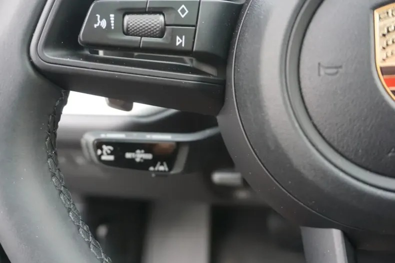 Porsche Cayenne din 2024 cu 8.900 km - oferta POR109447 - foto 7