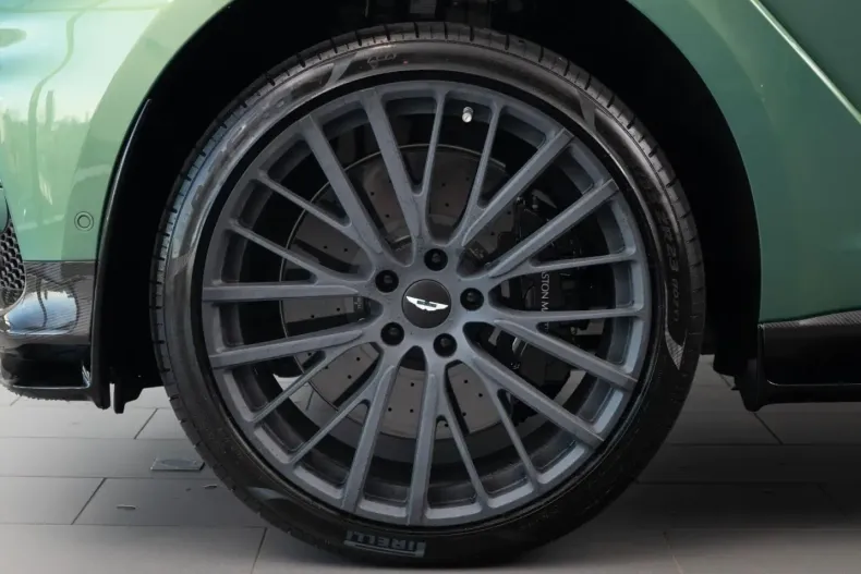 Aston Martin DBX din 2025 cu 50 km - oferta AST109449 - foto 9