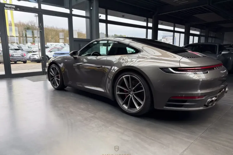Porsche 992 din 2021 cu 48.412 km - oferta POR109460 - foto 3