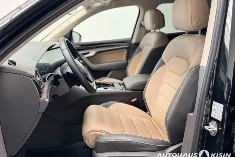 Volkswagen Touareg din 2023 cu 13.771 km - oferta VOL109463 - foto 6