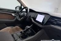 Volkswagen Touareg din 2023 cu 13.771 km - oferta VOL109463 - foto 9